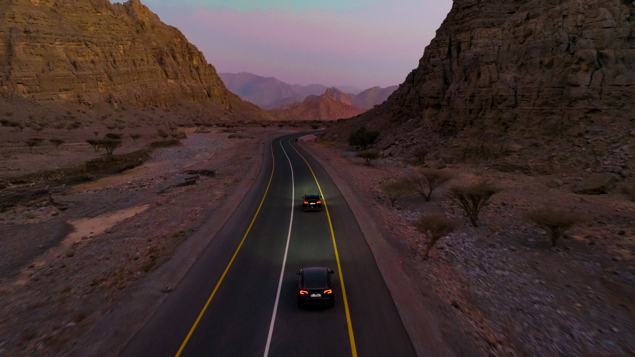 Tesla is now testing it vehicles in the desert!